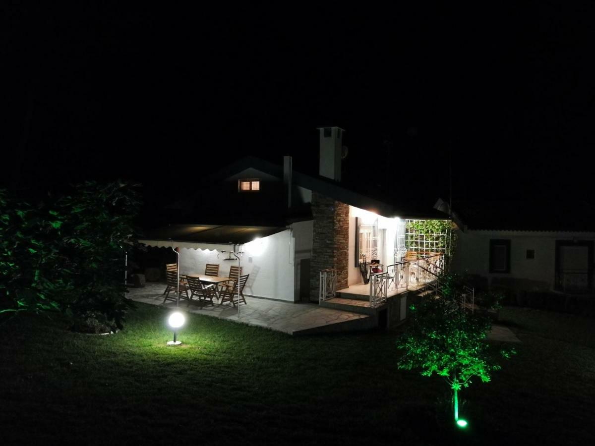 Nirvana House Sani  외부 사진