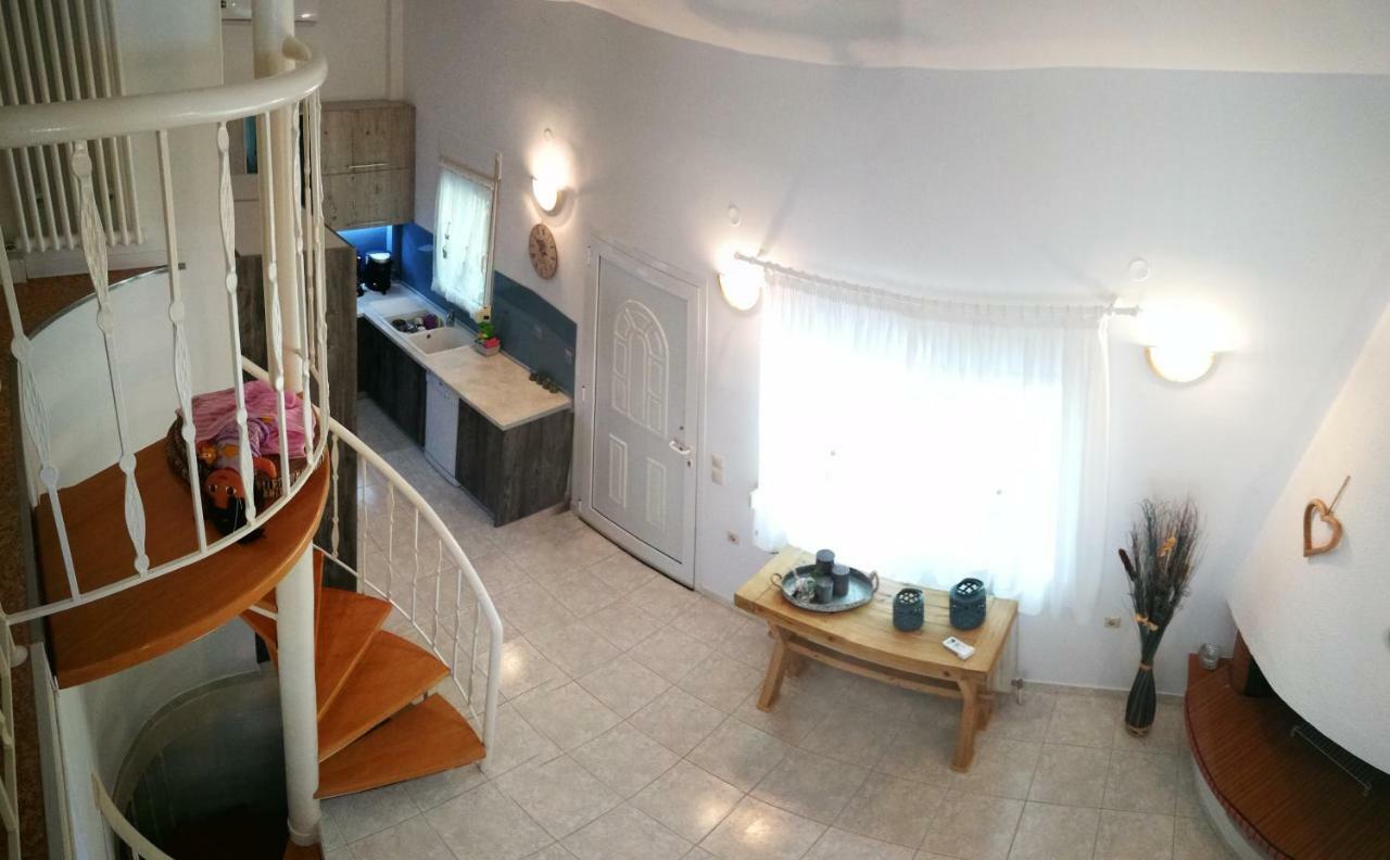 Nirvana House Sani  외부 사진