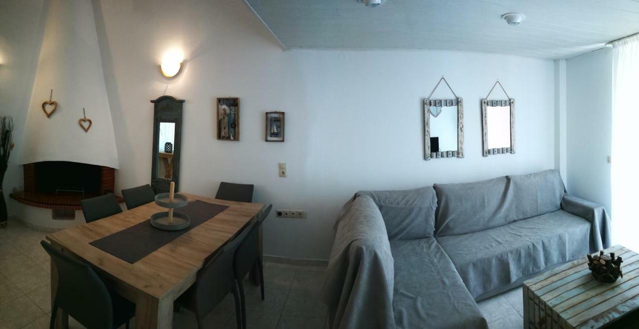 Nirvana House Sani  외부 사진