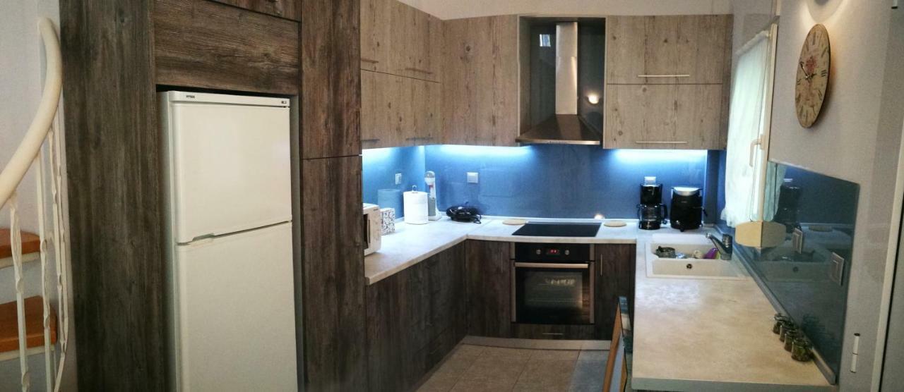 Nirvana House Sani  외부 사진